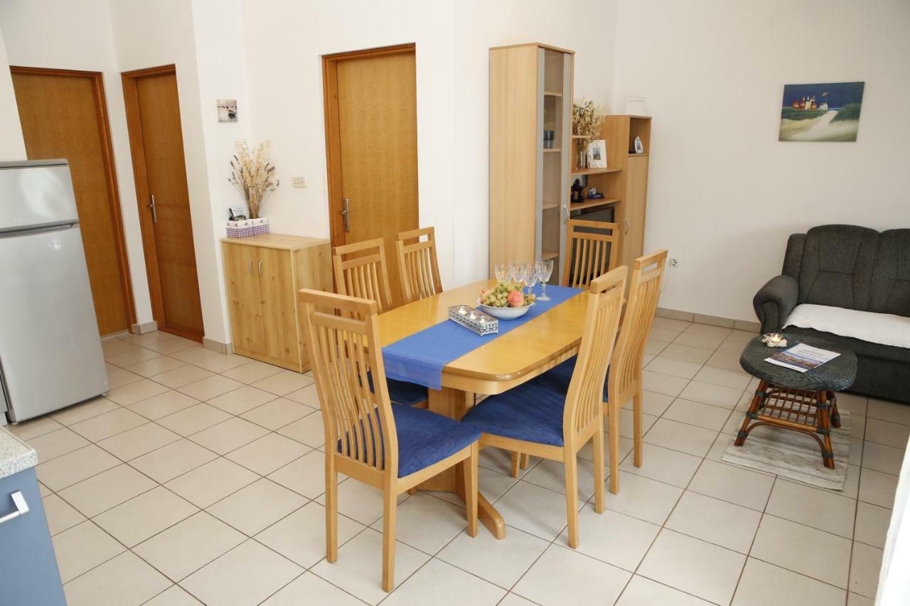 Apartman Alica Srima ヴォディツェ エクステリア 写真