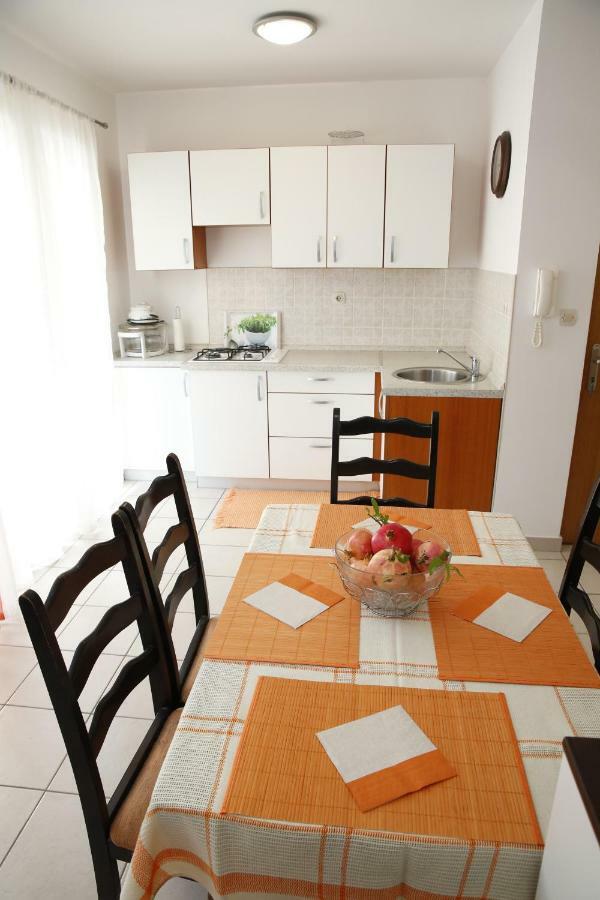 Apartman Alica Srima ヴォディツェ エクステリア 写真